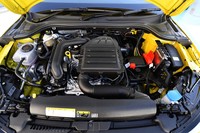 1リッター直3ターボエンジンは、「A1 25 TFSI」のものよりパワーとトルクが増大しているが、WLTCモードの燃費値は15.3km/リッターと、0.1ポイント勝っている。