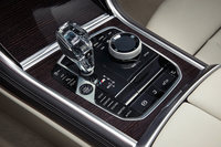 「BMW 8シリーズ カブリオレ」の国内販売がスタートの画像