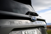 「スバル・フォレスター」は、2025-2026 日本カー・オブ・ザ・イヤーのイヤーカーに選出された。「走行性能、実用性、快適性、オフロード性能、そしてスバルが一貫して重視してきた安全性を高い次元で融合した」というのが主な選出理由である。