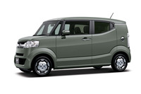 「ホンダN-BOXスラッシュX・ターボパッケージ」。ボディーカラーはアッシュグリーン・メタリック&ブラック。