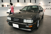 メインの建物の中では往年の名車「アウディ・クワトロ」が展示されている。
