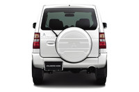 全身をパールで統一、「三菱パジェロミニ」特別仕様車の画像