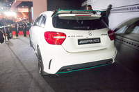 「A45 AMG 4MATIC」にF1イメージの限定車の画像