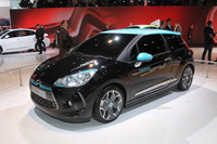 「DS3」ベースのEVプロトタイプ。