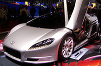 トヨタ「アレッサンドロボルタ」