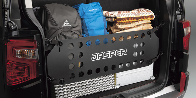 三菱がミニバン「デリカD：5」にアウトドアレジャー向けの特別仕様車