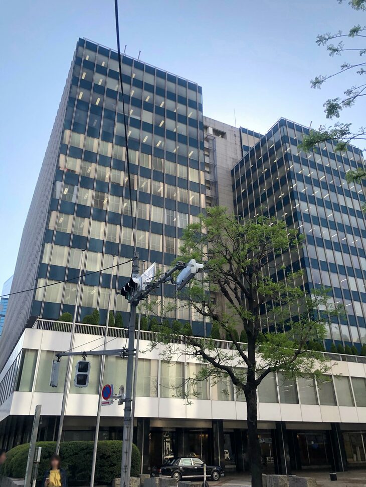 東京都中央区の旧日産本社ビル。2018年撮影。