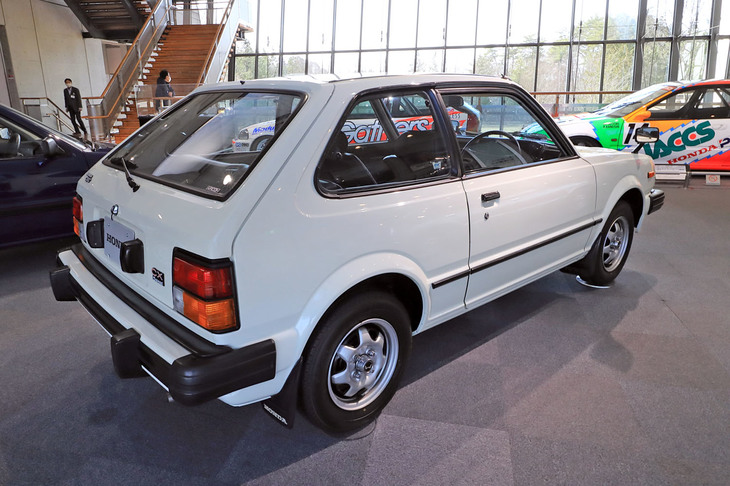 1970年代後半には、“FF・2BOX車”のコンパクトカーもすっかり普通の存在に。そんななかで、2代目「シビック」は初代の正常進化版として登場。“スーパーシビック”という愛称で親しまれた。