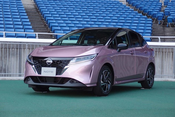 日産ノート（写真のグレードはすべて「X」）