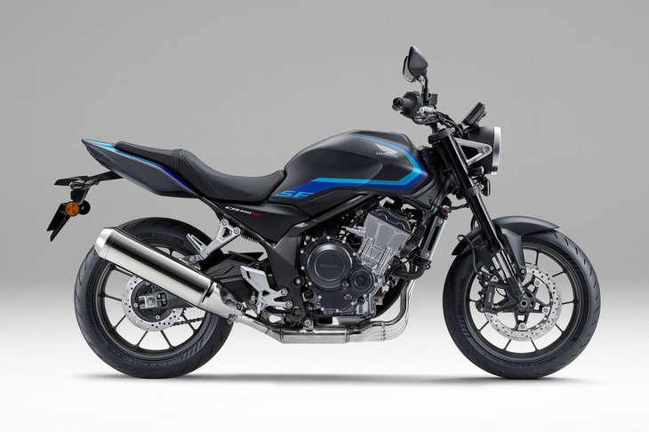 CB400スーパーフォアE-Clutch（写真の車体色は「マットバリスティックブラックメタリック」）