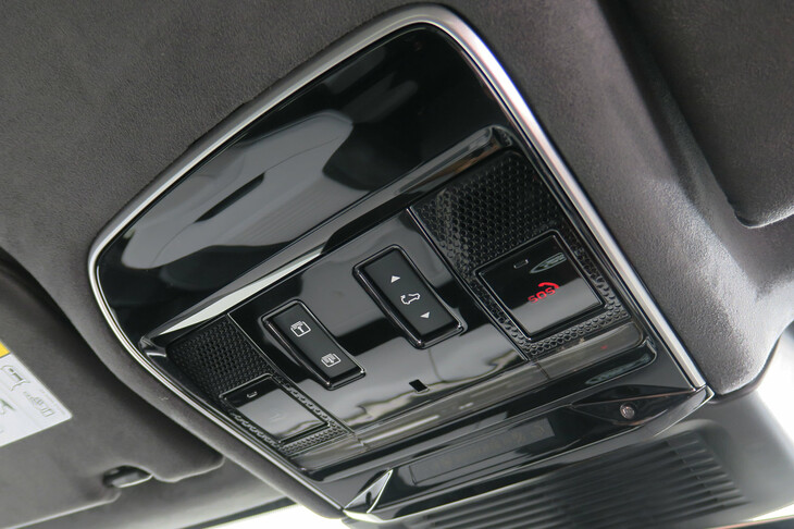 レンジローバー・スポーツSVエディションワン（オーバーヘッドコンソール）