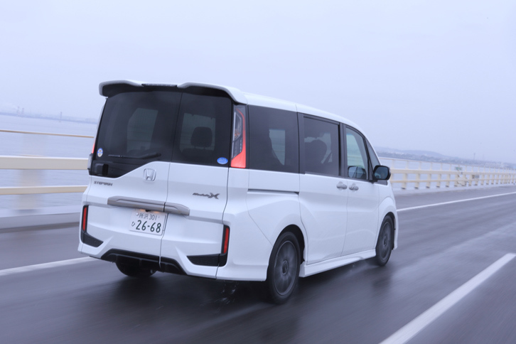 ホンダ・ステップワゴン モデューロX 7人乗り
