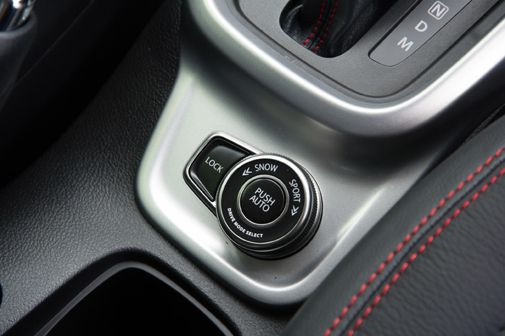 スズキ・エスクード1.4ターボ（「ALLGRIP」のモード切り替えスイッチ）
