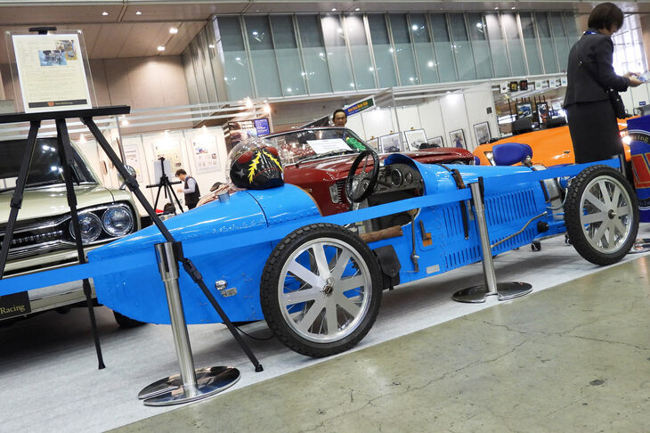 「オートモビル カウンシル2024」の会場より、Wolf Racingの出展ブースの様子。