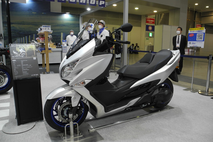 スズキ・バーグマン400