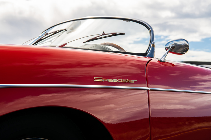 ドイツ本国のポルシェミュージアムからハワイ島に持ち込まれた1956年の「356Aスピードスター1600」。