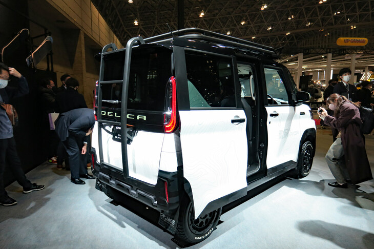 三菱デリカミニSNOW SURVIVOR