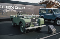 1948年の「ランドローバー・シリーズ1」。「英国陸軍SASランドローバー・ピンクパンサー」のベースモデルとして一部マニアに注目されている。