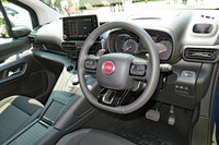 フィアットから新型ミニバン「ドブロ」が登場　機能性を重視したカジュアルなMPVの画像