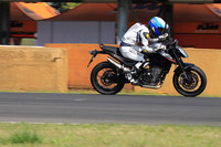 走りに関連する装備は充実しており、ローンチコントロールやアンチウィリーコントロールなども備わる。