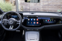 「MBUXスーパースクリーン」はサードパーティー製のアプリにも対応。「Tik Tok」や「Angry Birds」などのエンターテインメント系だけでなく、「Webex」や「Zoom」にも対応しているところがさすがだ。