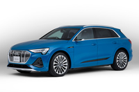 アウディが「e-tron」を日本で発売　316kmの距離を走れるSUVタイプの新型EV