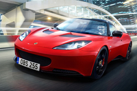 レーシーな仕立てのロータス・エヴォーラ登場