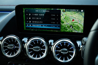 メルセデスが新型電気自動車「EQA」を発売　取り回しのしやすいサイズのSUV型EVの画像