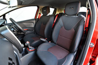 シートの形状については、同じルノースポールが手がけた「R.S.」や「GT」から大きな変更はない。