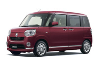 モノトーンカラーの「ムーヴ キャンバス」。写真の色は「ファイアークォーツレッドメタリック」。