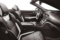 「SL63 AMG 2LOOK Edition」のインテリア。
    