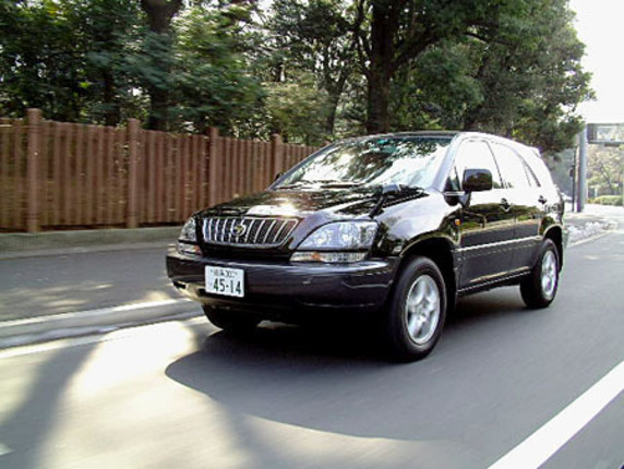 【スペック】全長×全幅×全高＝4575×1815×1665mm/ホイールベース＝2615mm/車重＝1580kg/駆動方式＝FF/2.4リッター直4DOHC16バルブ（160ps/5600rpm、22.5kgm/4000rpm）/車両本体価格＝269.5万円（テスト車両＝300.0万円） 