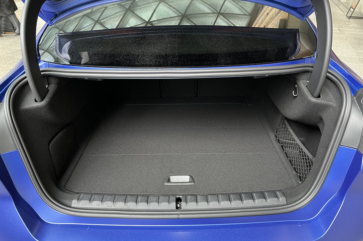 M235i xDriveグランクーペ（荷室）