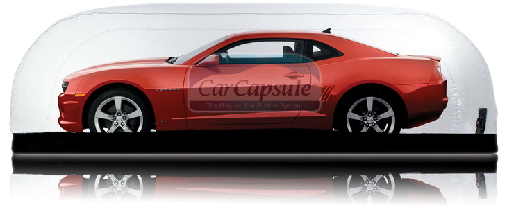 カーカプセルは、愛車を埃や湿気といったダメージの要因となるものから保護するため、エンスージアスト向けに開発された。インドア用モデルは2種類のサイズ展開（全長487×全幅198×全高172cmが通常で、ロング版は全長548㎝）。価格は12万6000円、ロング版13万3000円。他に二輪用モデルも。ベースマットはオイルやガソリン、不凍液に対する耐性の高い素材が用いられている。