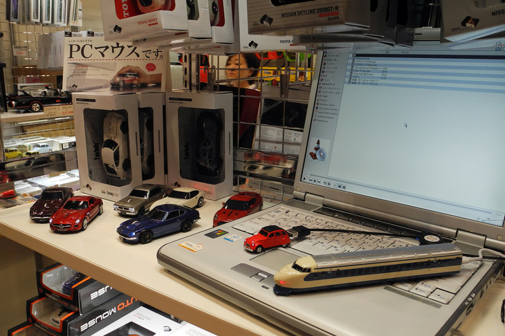 フェイスのブース