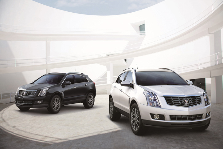「キャデラックSRXクロスオーバー スポーツエディション」