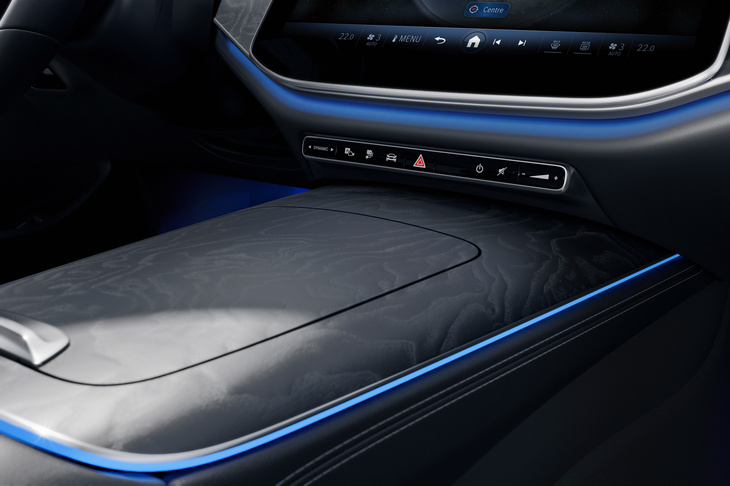 メルセデス・ベンツEクラス（センターコンソール）