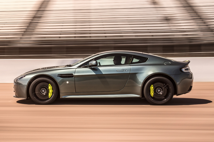 「V12ヴァンテージAMR」は、100台限定で生産される。