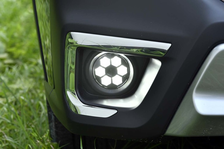 スバル・レガシィ アウトバック リミテッドEX（フォグランプ）