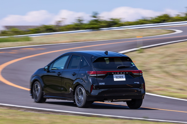 日産ノート オーラG FOURレザーエディション（エクステリア）