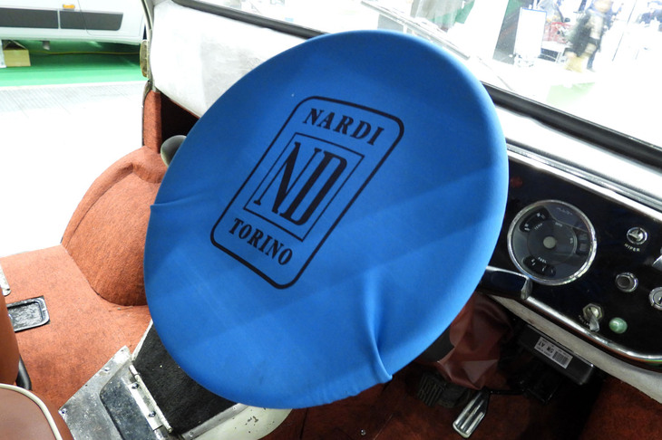 ベッドフォードCAドーモビル（1961年）／Classic Camper Japan by RANGERS