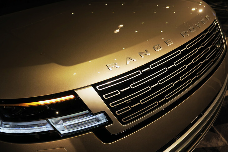 ランドローバー・レンジローバー オートバイオグラフィーD300（フロントグリル）