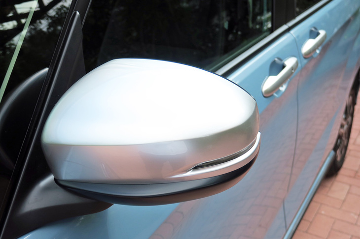 ホンダ・フリード ハイブリッド クロスター（4WD）（ドアミラー）