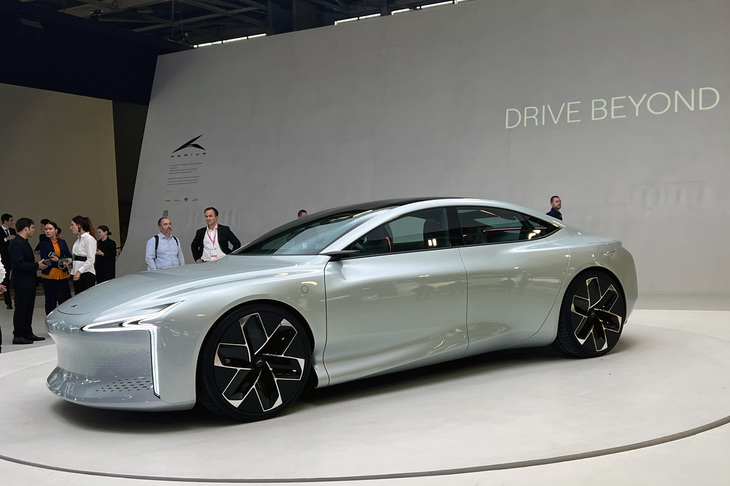 Hopium Machina Vision（ホピウム・マキナビジョン）