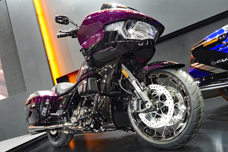 ハーレーダビッドソンCVOロードグライド