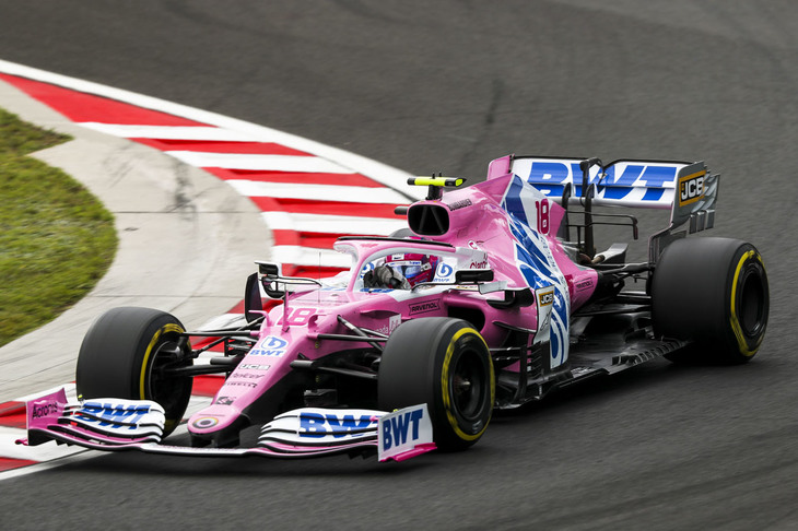 いま話題の中心にいるレーシングポイント。前年のメルセデスに似ているとやゆされているまではよかったが、そのメルセデスに次ぐ速さで走れるとなればライバルも黙っていない。ルノーからはブレーキダクトの合法性を問う抗議が出されている。ハンガリーでも好調を維持し、予選ではランス・ストロール（写真）3位、セルジオ・ペレス（写真）4位と、メルセデスの2台に続いて2列目を占拠。レースではストロールが2位に上がるも、その後フェルスタッペンとボッタスに先を越され結果4位、表彰台を逃した。ペレスはホイールをスピンさせスタートで出遅れたことが響き7位フィニッシュ。（Photo=Racing Point）