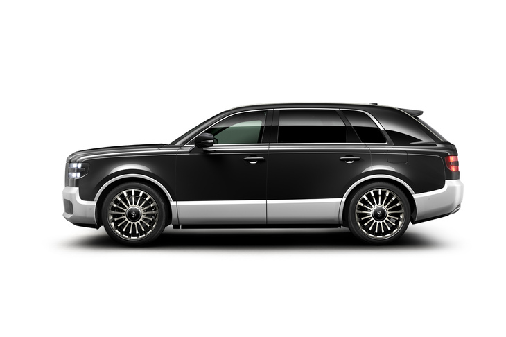 エクステリアのテーマは“威風凛然（りんぜん）”。「センチュリー」にふさわしい品格や静粛性・乗り心地を継承しつつ、センチュリーとして新しいショーファーカーへと進化させたという。