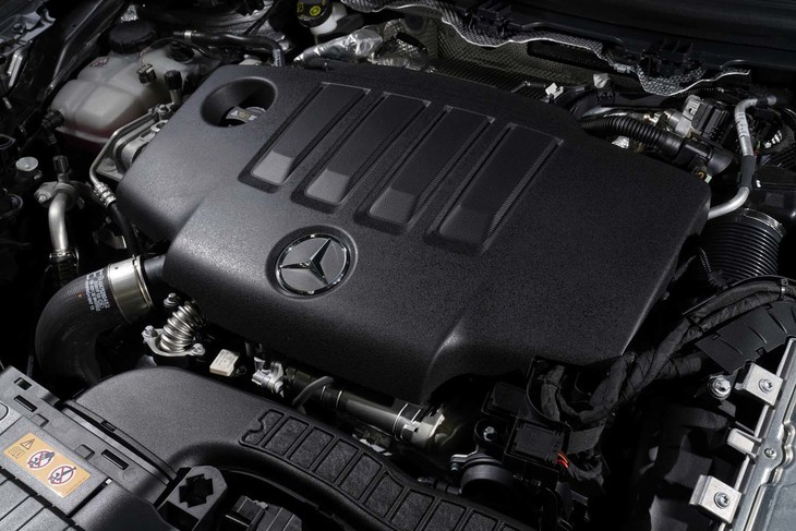 メルセデス・ベンツGLA200d 4MATIC（エンジン）