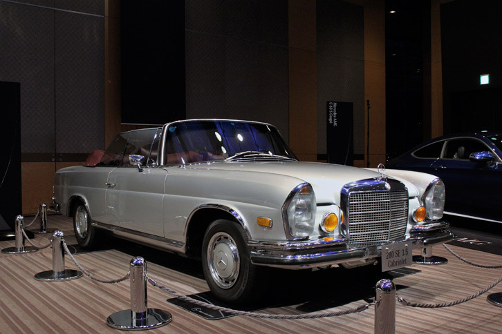 発表会の会場に展示されていた1970年式の「280SE 3.5カブリオレ」。