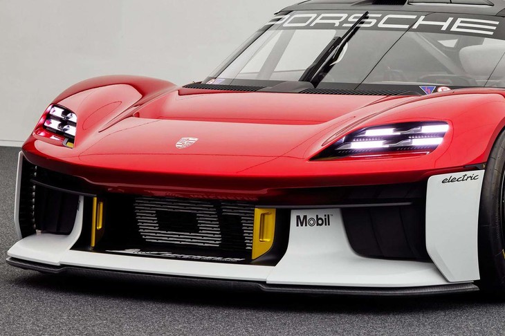 ポルシェ・ミッションR（フロントまわり）